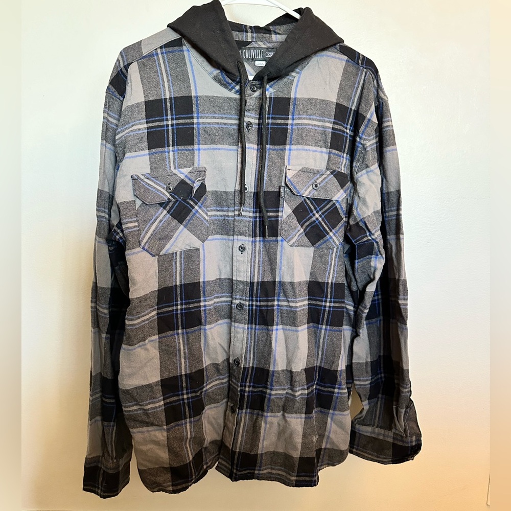 Men’s Caliville Black plaid button down hoodie in size XXL